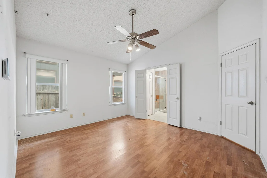 Photo of 8128 Huddleston LN
