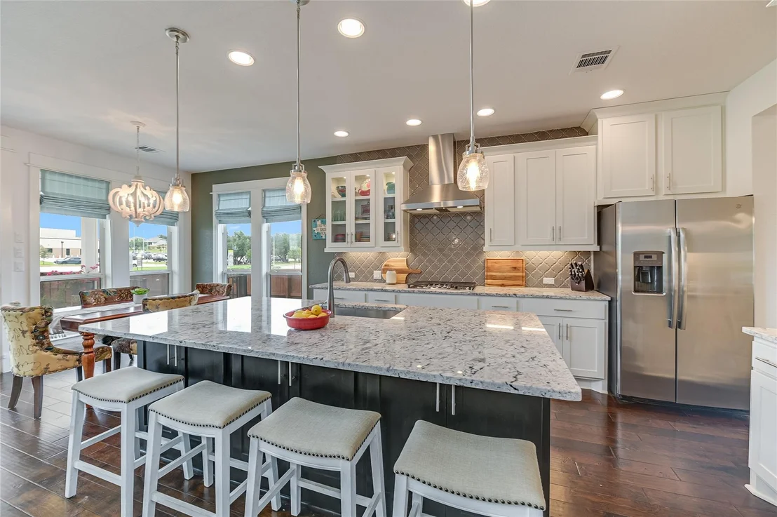 Photo of 912 Hornsby HOLW
