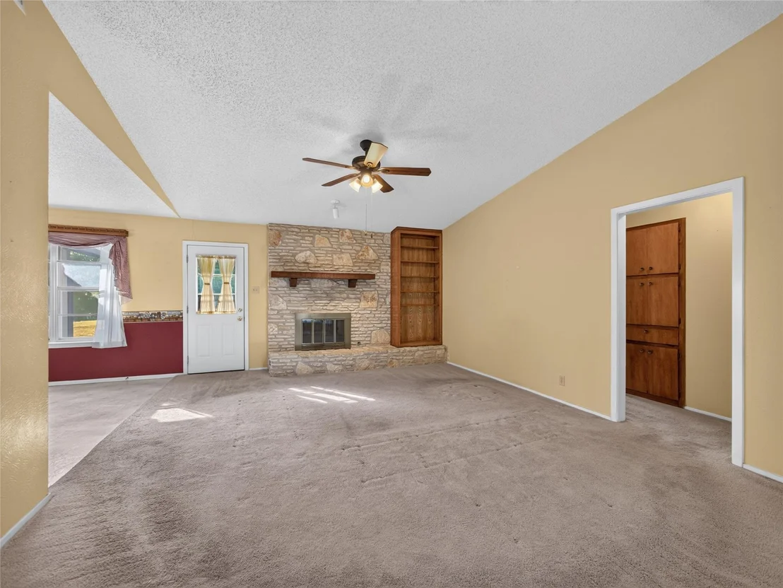 Photo of 404 E Central DR