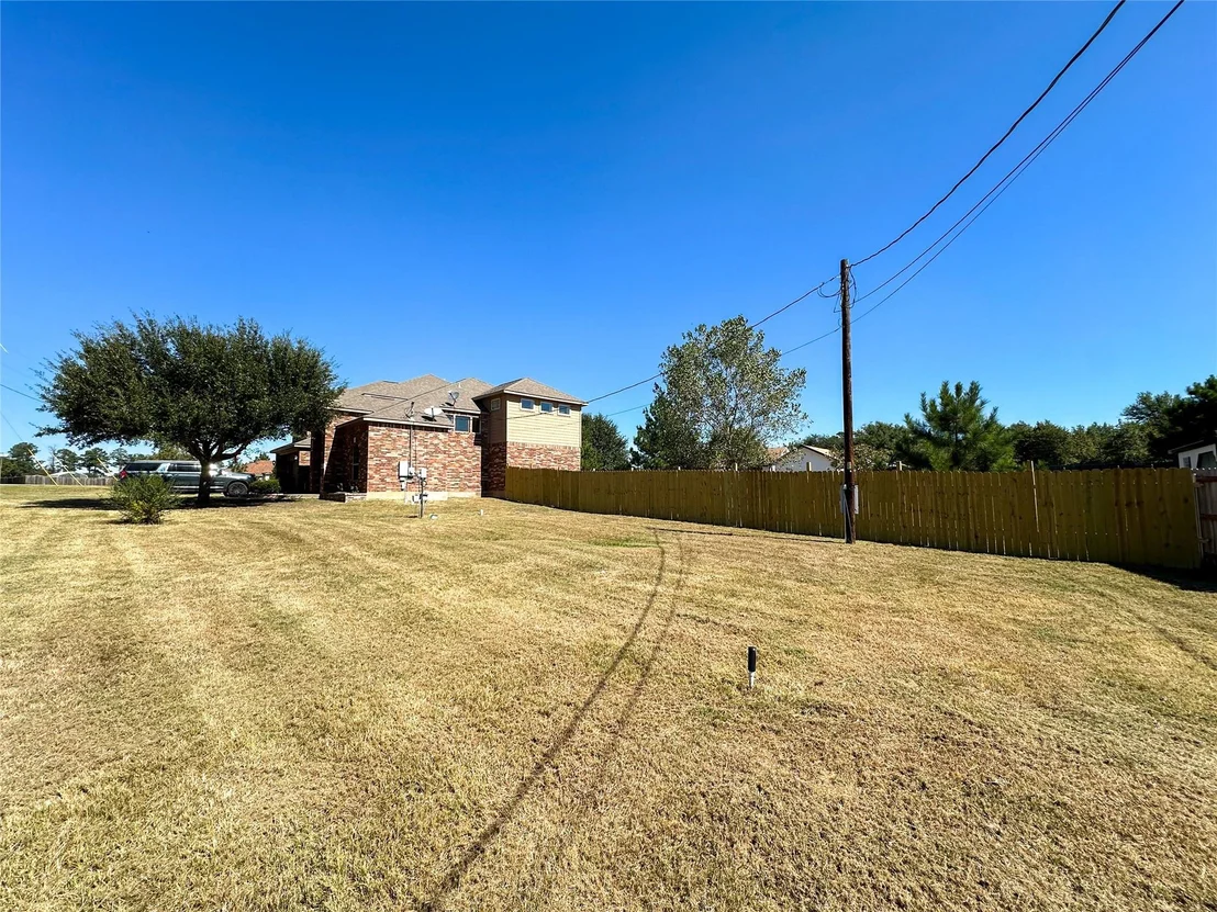 Photo of 237 Cardinal DR