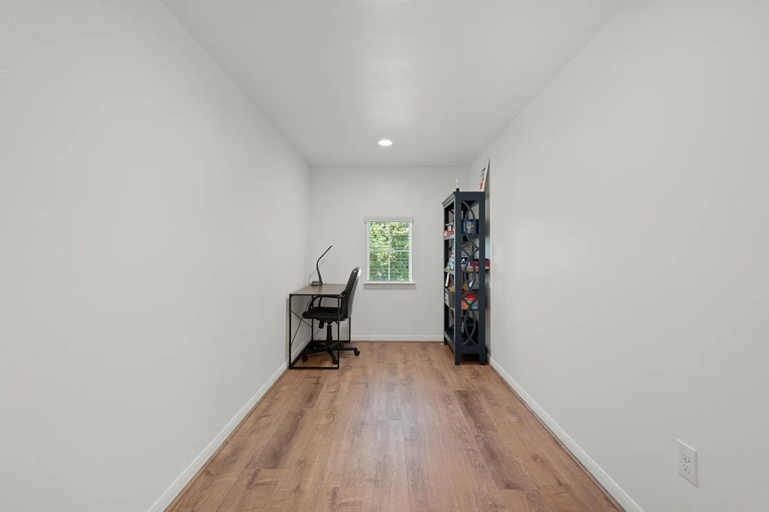 Photo of 2509 Etta May LN