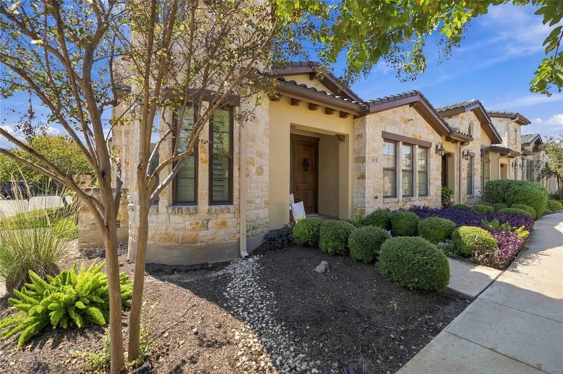 Photo of Unit 1 at 110 Lucia CIR