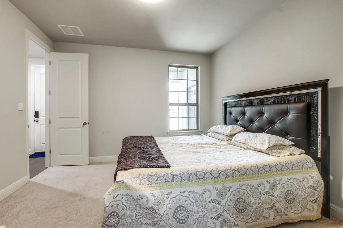 Photo of 525 Houston LOOP
