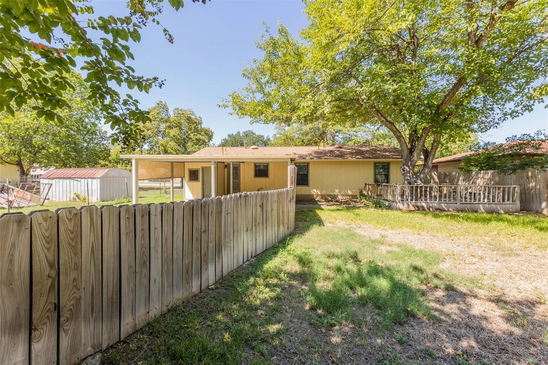 Photo of 1204 Barbara DR