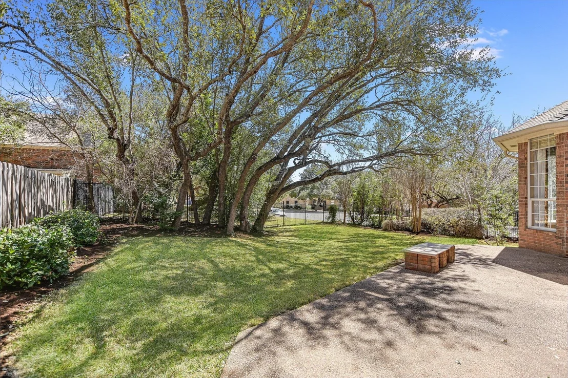 Photo of 10513 Indigo Broom LOOP