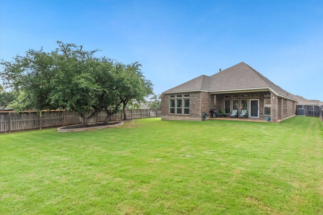Photo of 813 Cedar Lake BLVD
