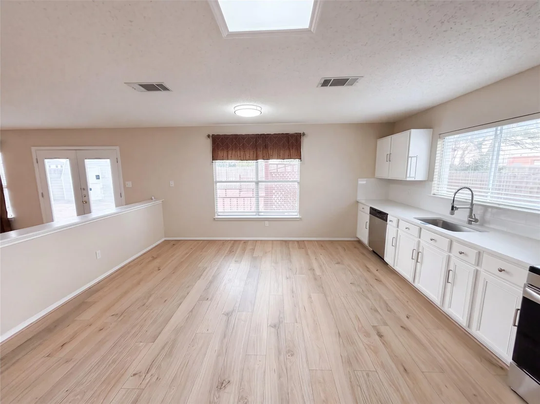 Photo of 2727 High Point DR