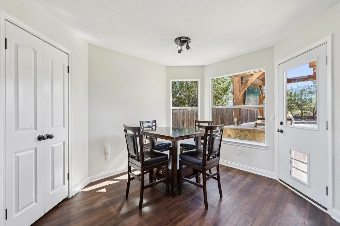 Photo of 840 Scenic CIR