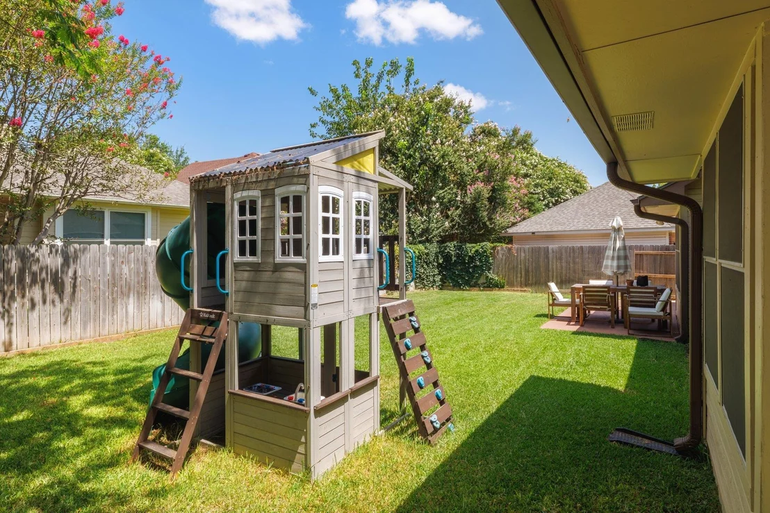 Photo of 16106 W Dorman DR