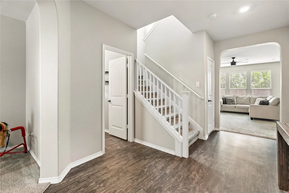 Photo of 214 Saranac DR