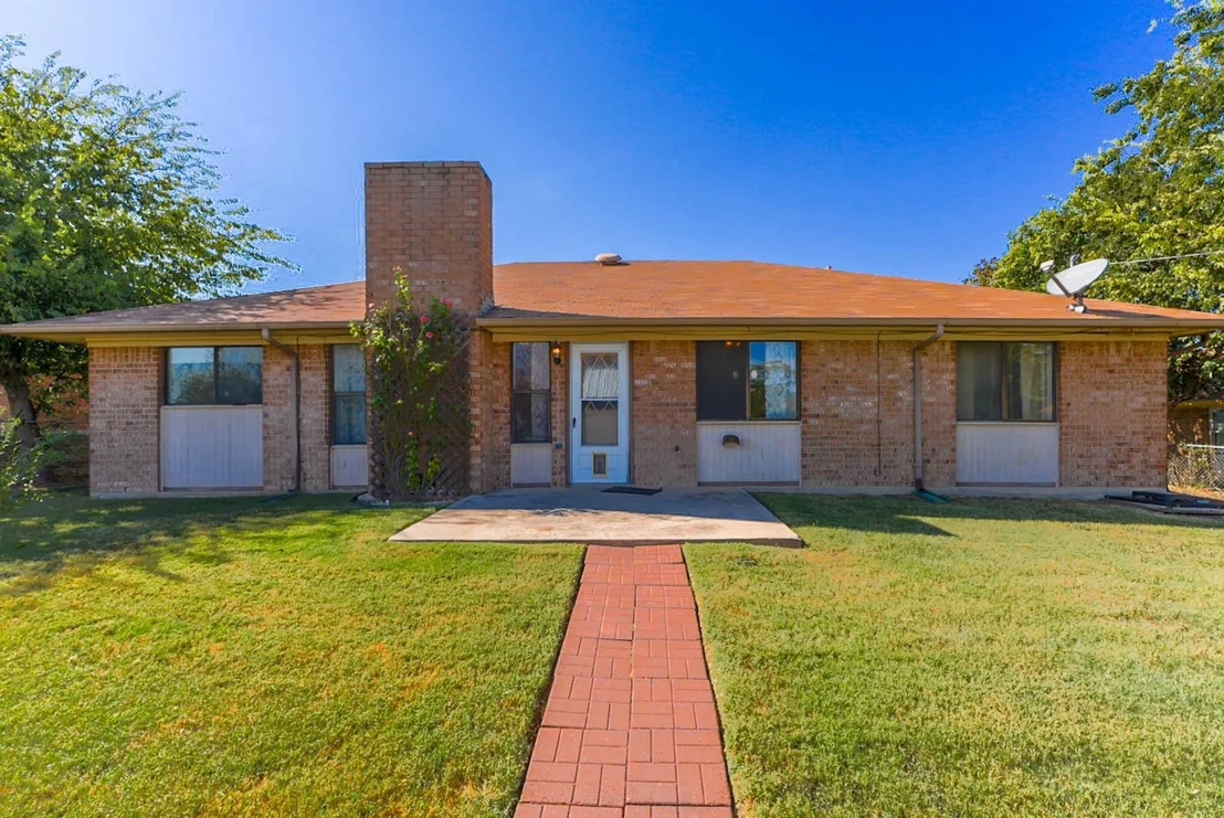Photo of 3010 Westrim DR