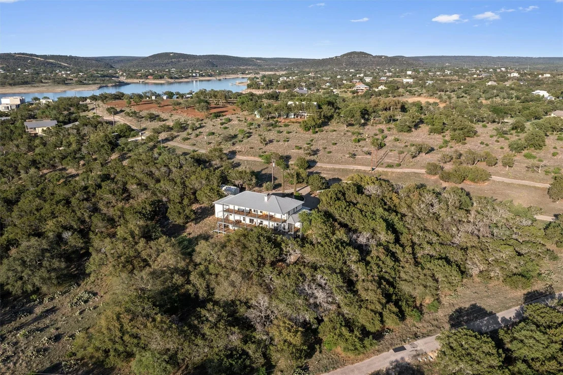 Photo of 4401 Sunset Cliff RD