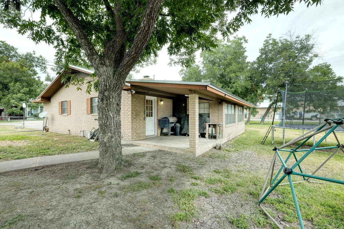 Photo of 340 S Emma