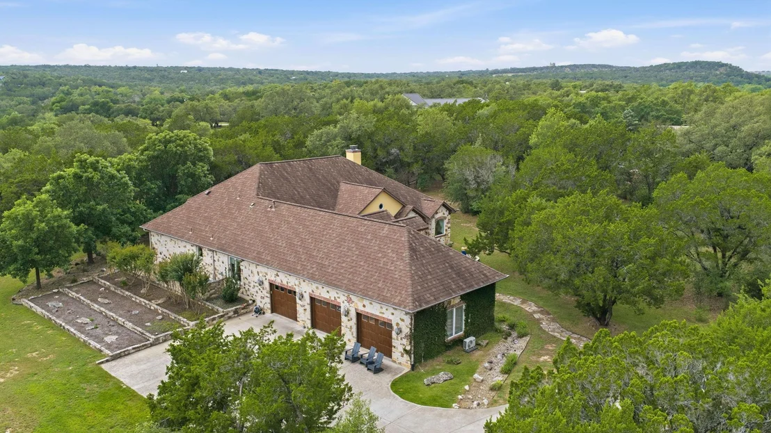 Photo of 8121 Bluff TRL