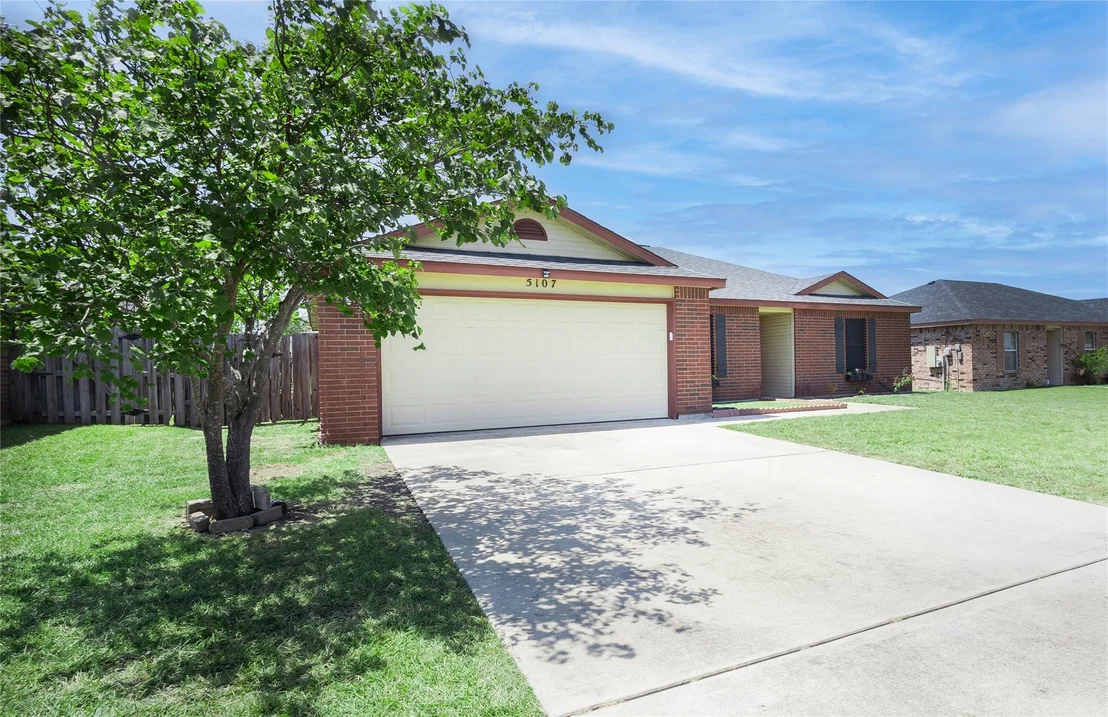 Photo of 5107 Bridle DR