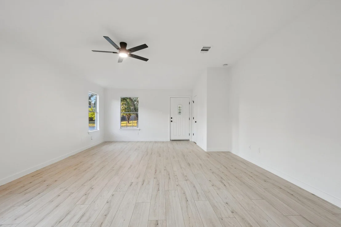 Photo of 17921 Basketflower BND