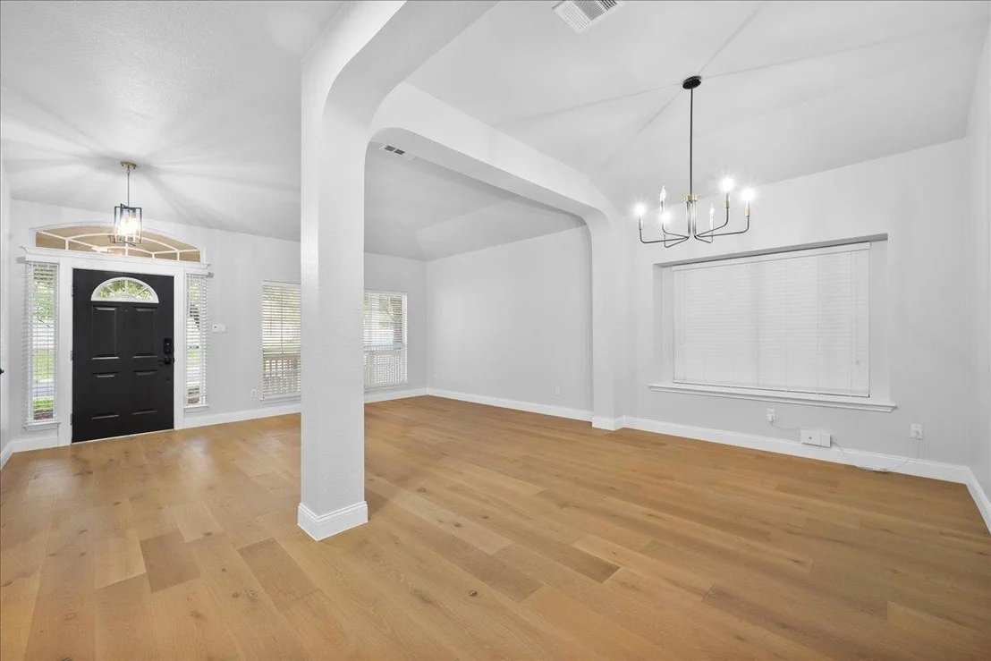 Photo of 10700 Harley Ave