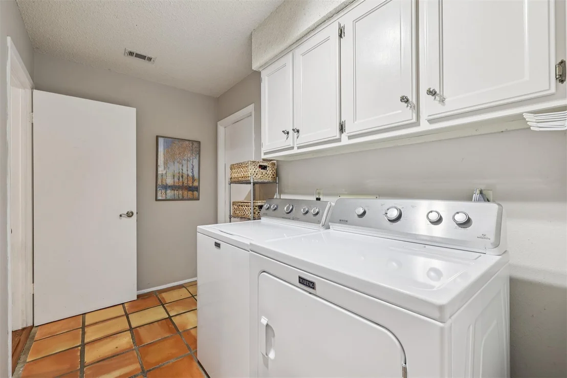 Photo of 5831 Secrest DR