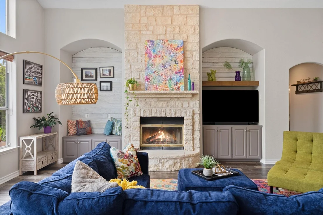Photo of 320 Heritage DR