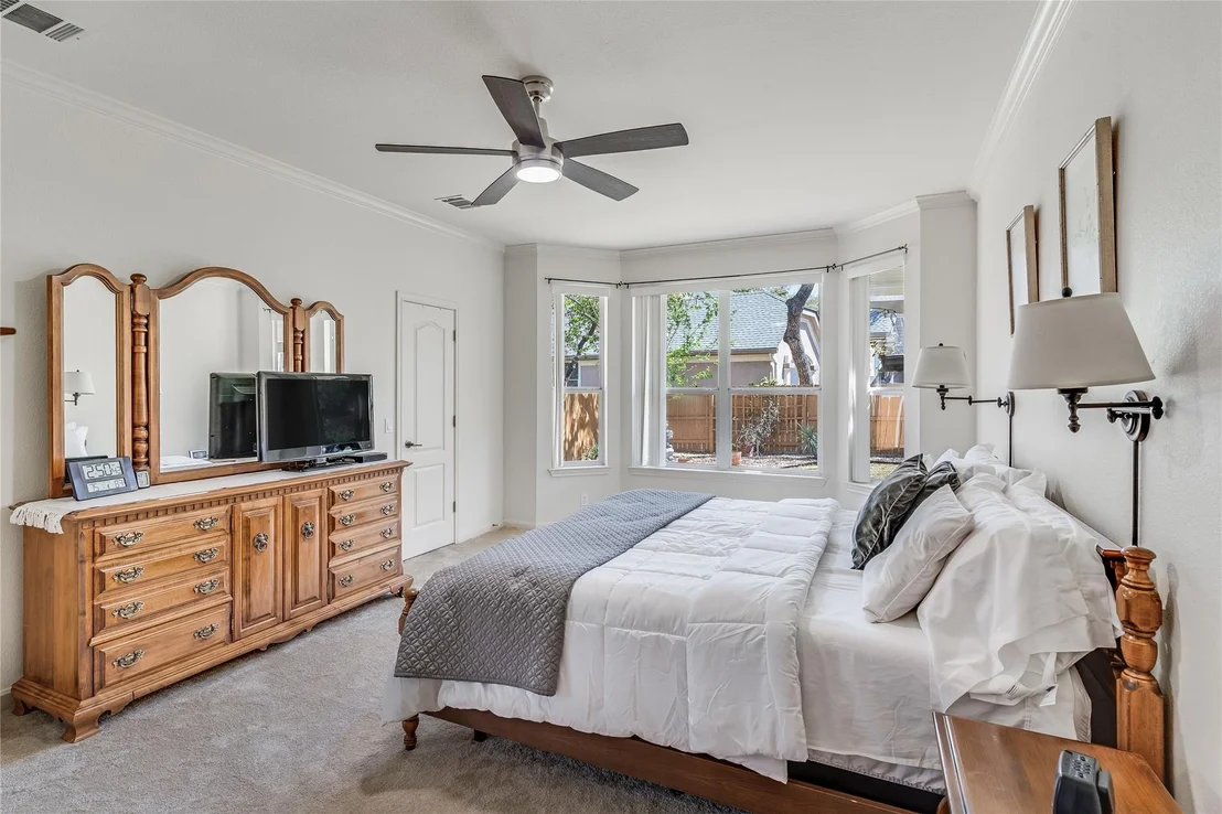 Photo of 2535 Crenshaw DR