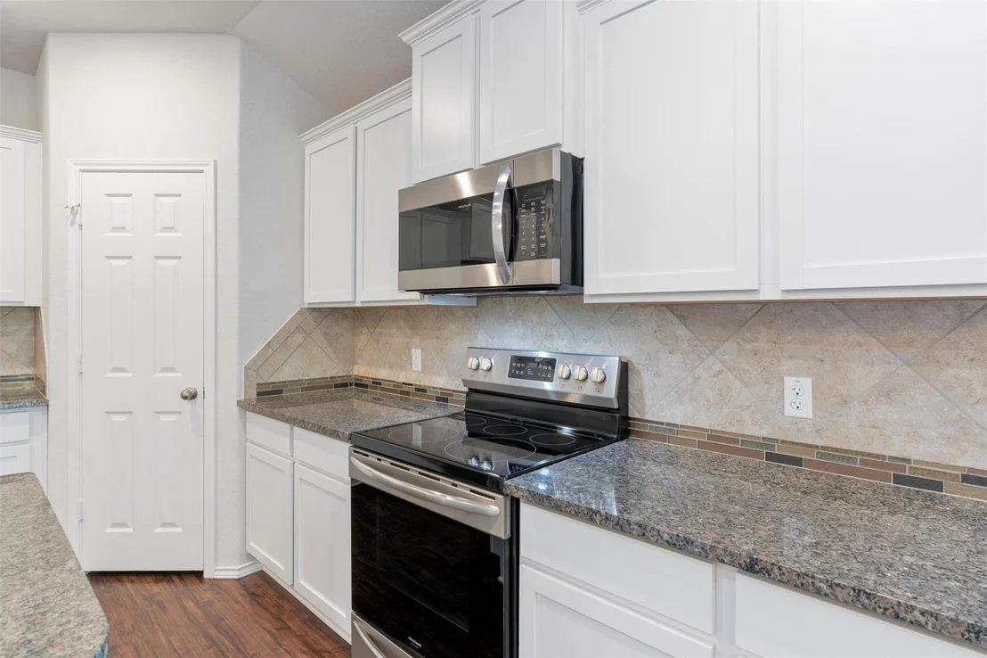 Photo of 6305 Tess RD