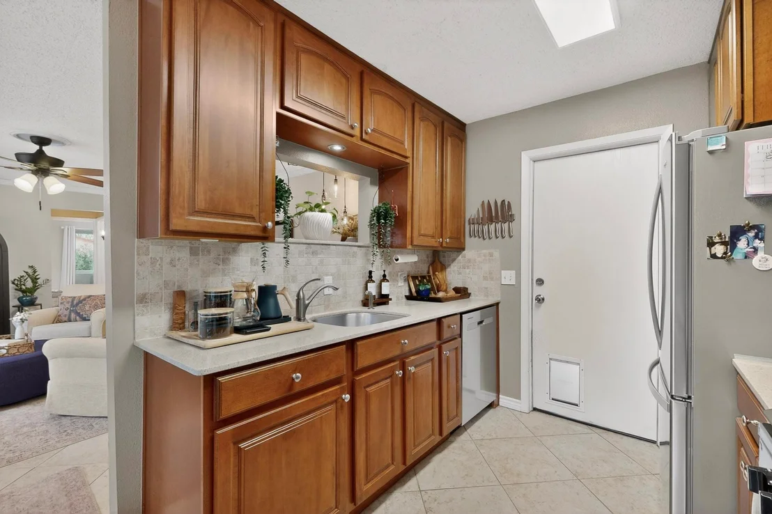 Photo of 1306 Lawnmont DR
