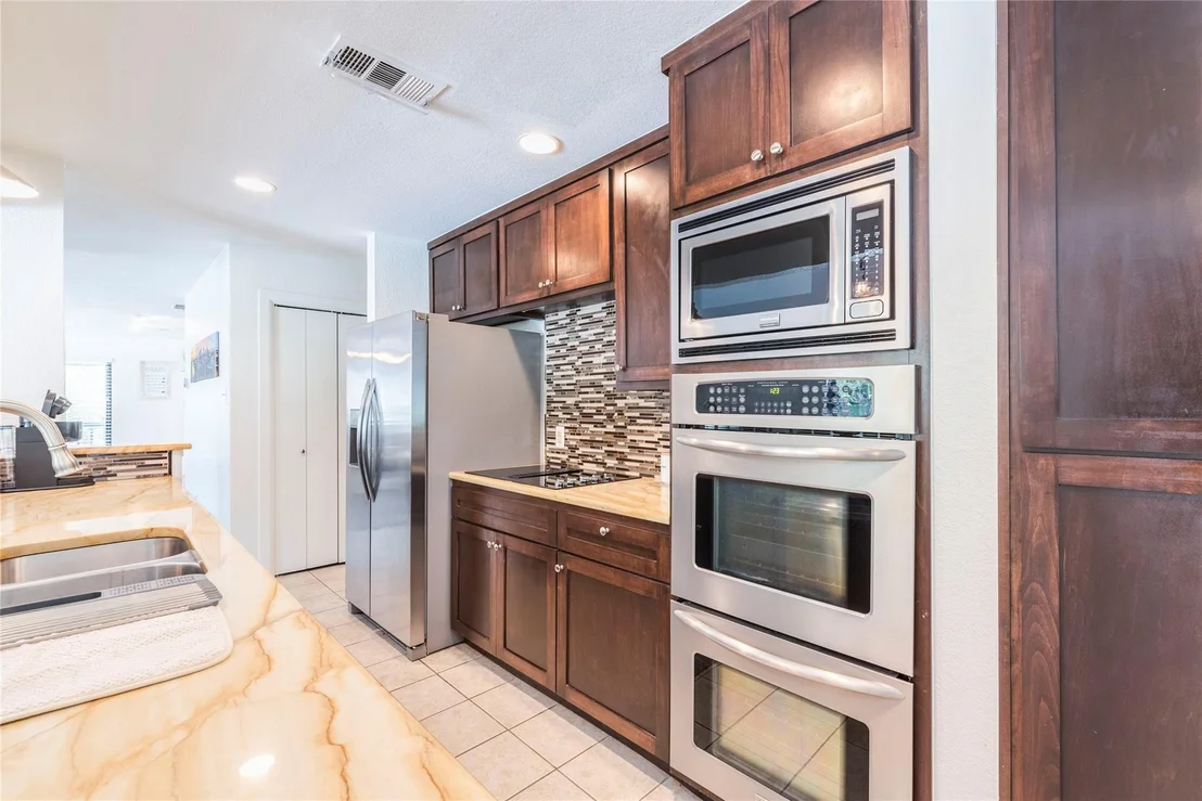 Photo of 13113 Mansfield DR