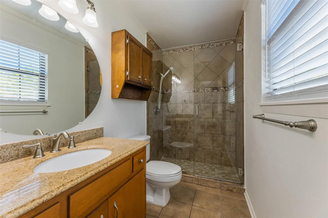 Photo of 1204 Barbara DR