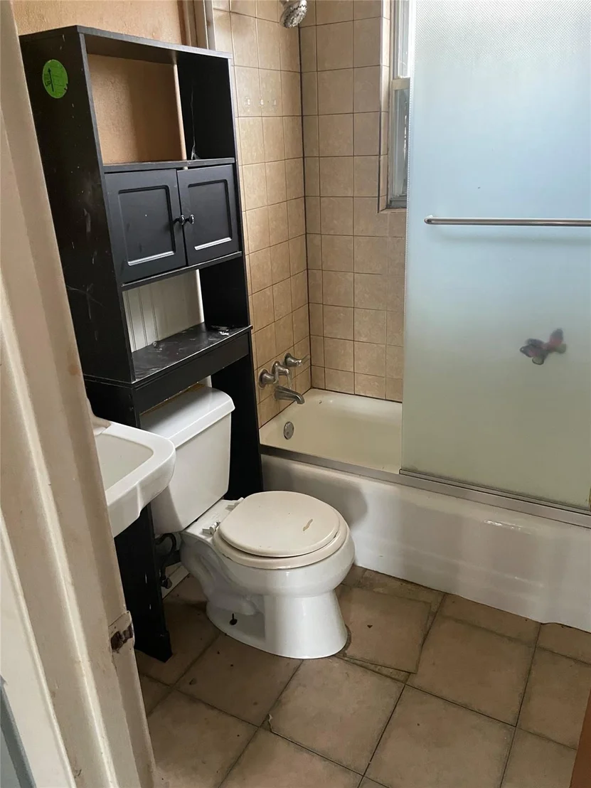 Photo of 706 Sheffield Ave