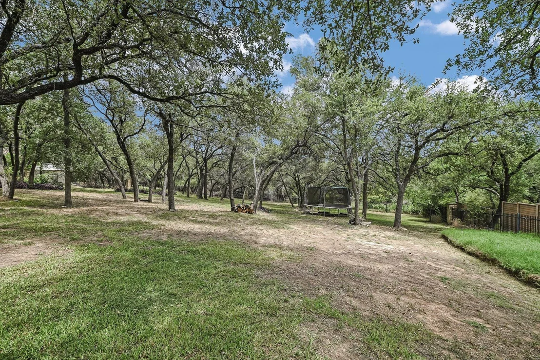 Photo of 524 Highland Spring LN