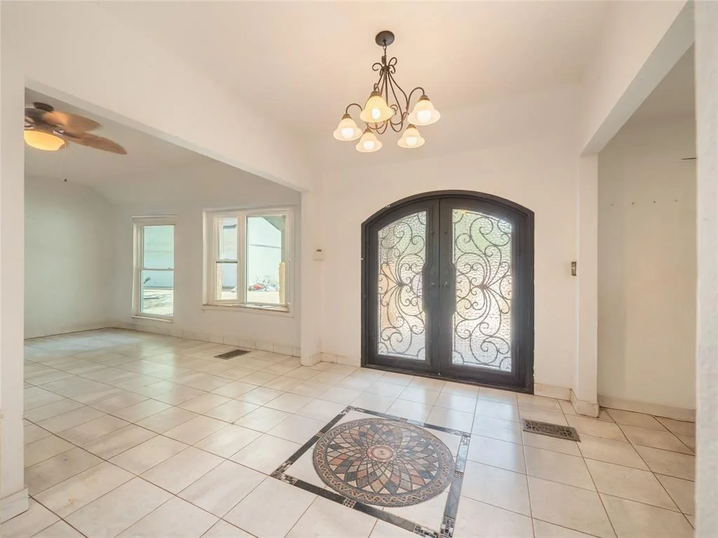 Photo of 368 Riddle RD