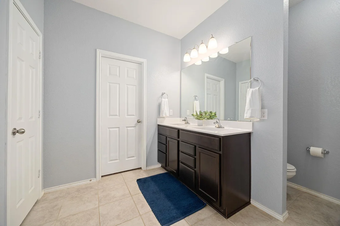 Photo of 149 Rearden BLVD
