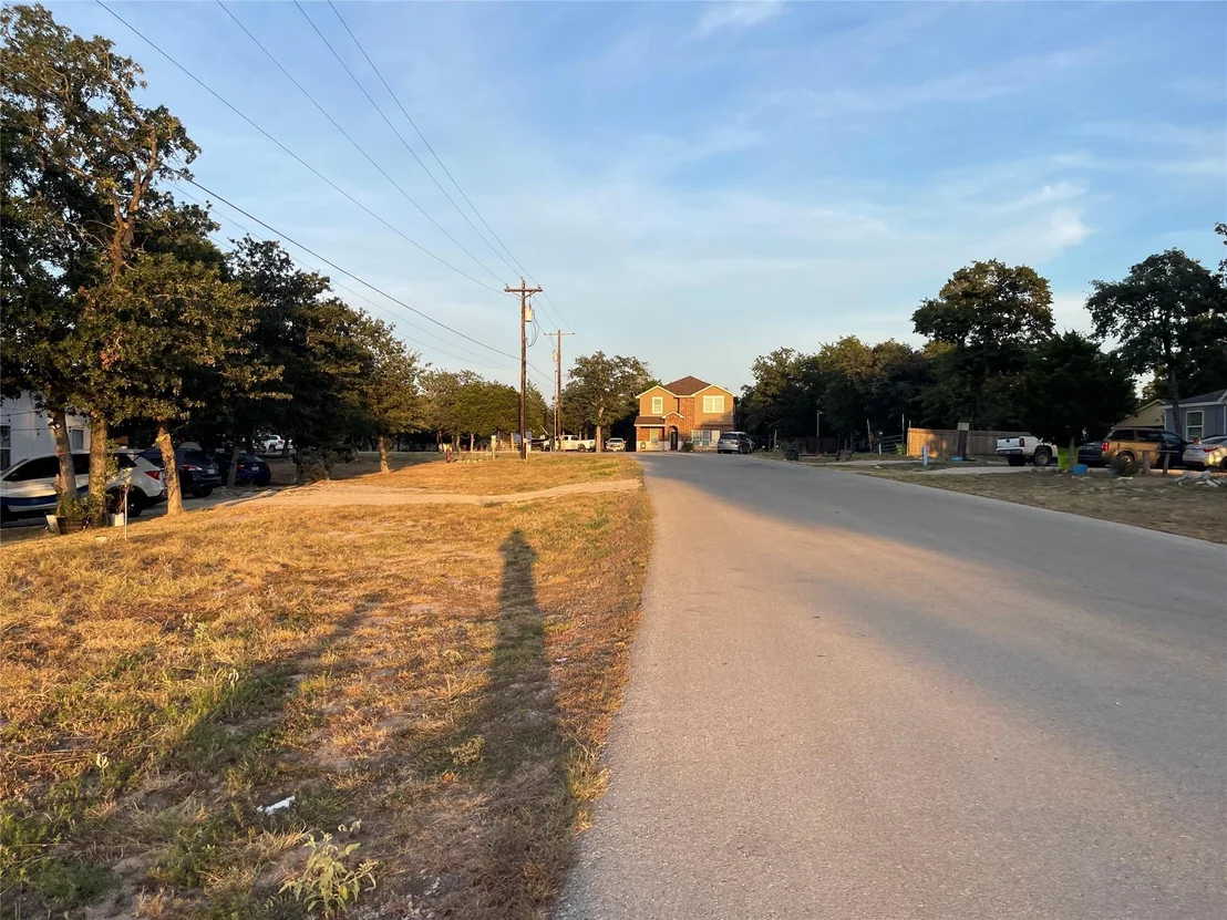 Photo of 103 Azalea Ave