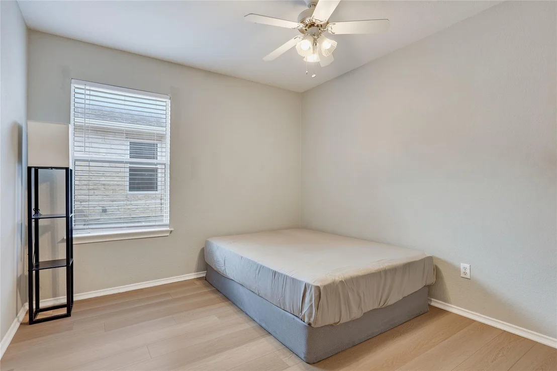 Photo of 3800 Hickox DR
