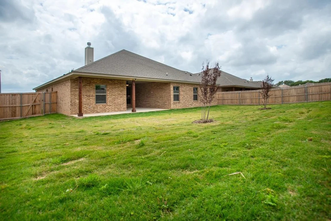 Photo of 1018 Winchester DR