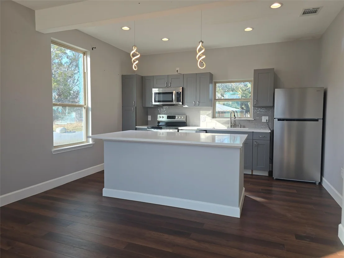 Photo of 304 Spring ST