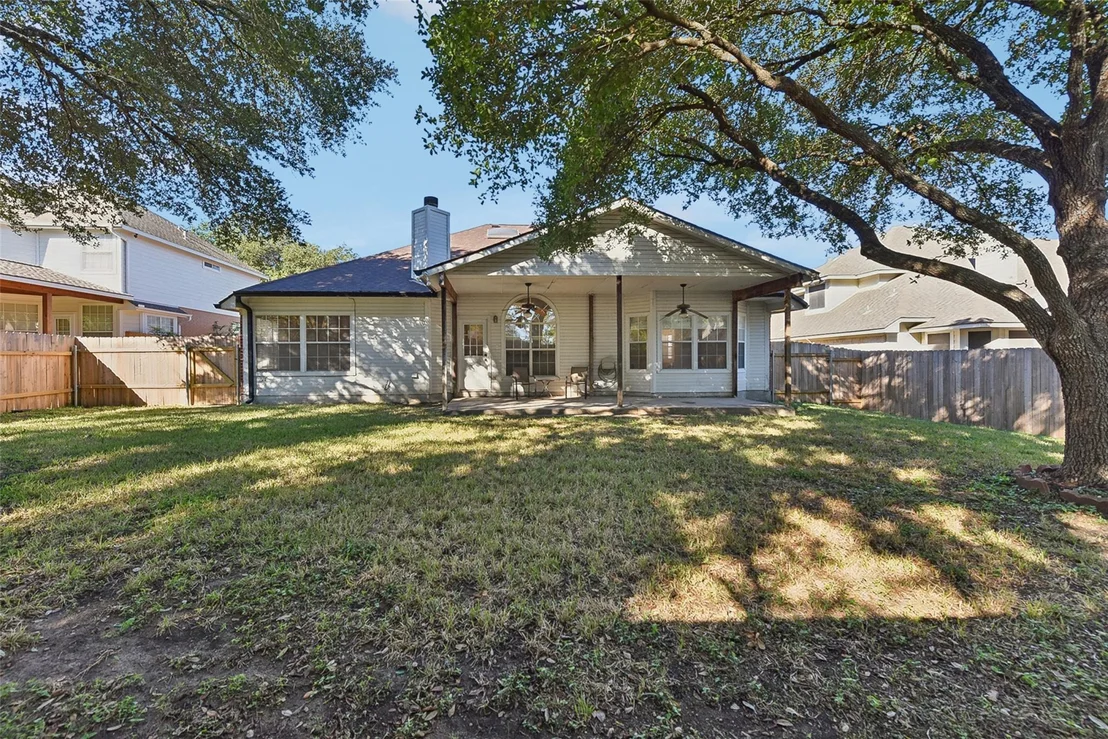 Photo of 700 Cornell DR