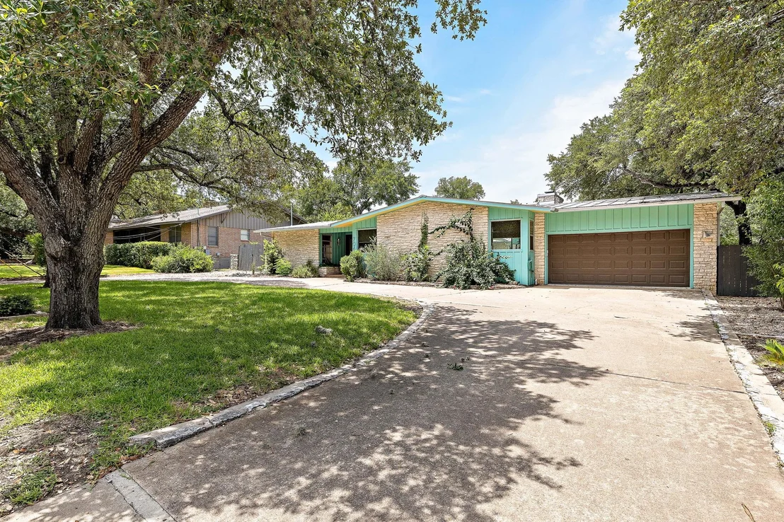 Photo of 706 Barton BLVD