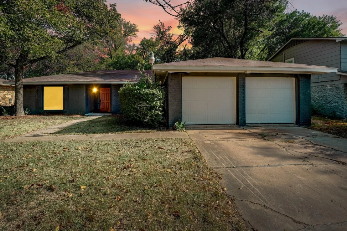 Photo of 3110 Val DR