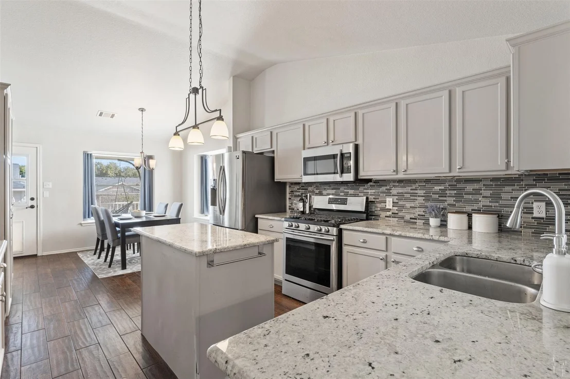 Photo of 4177 Mather