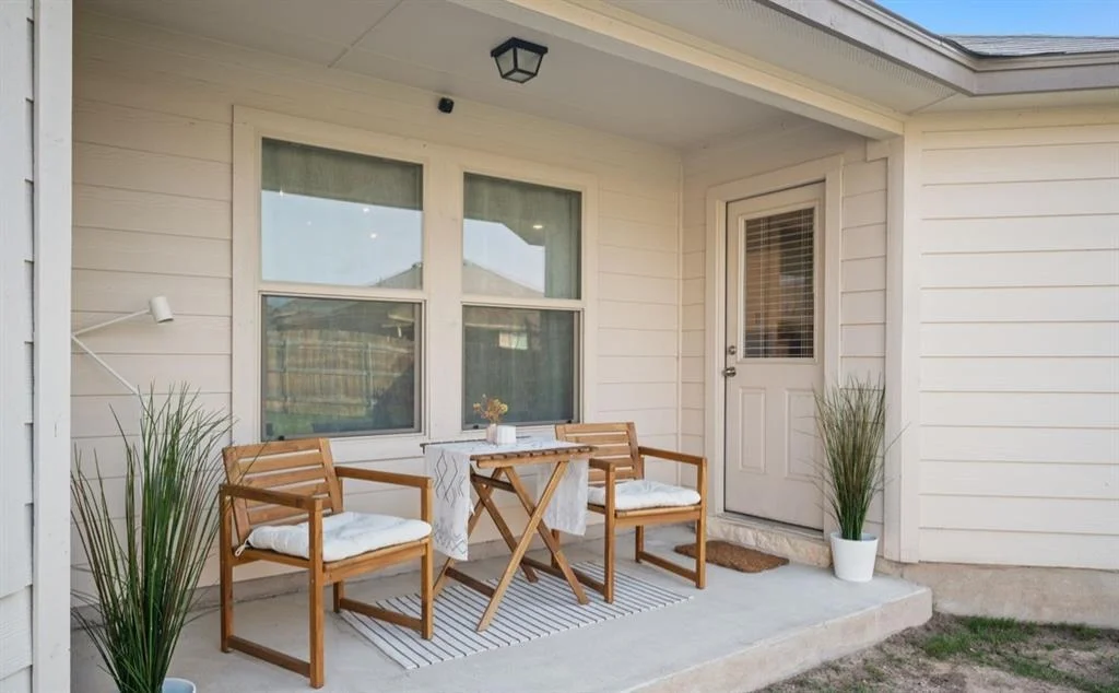 Photo of 140 Rearden BLVD