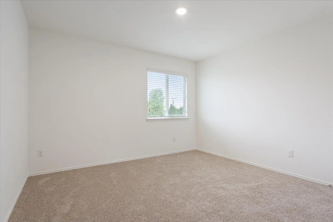 Photo of 240 Foster LN