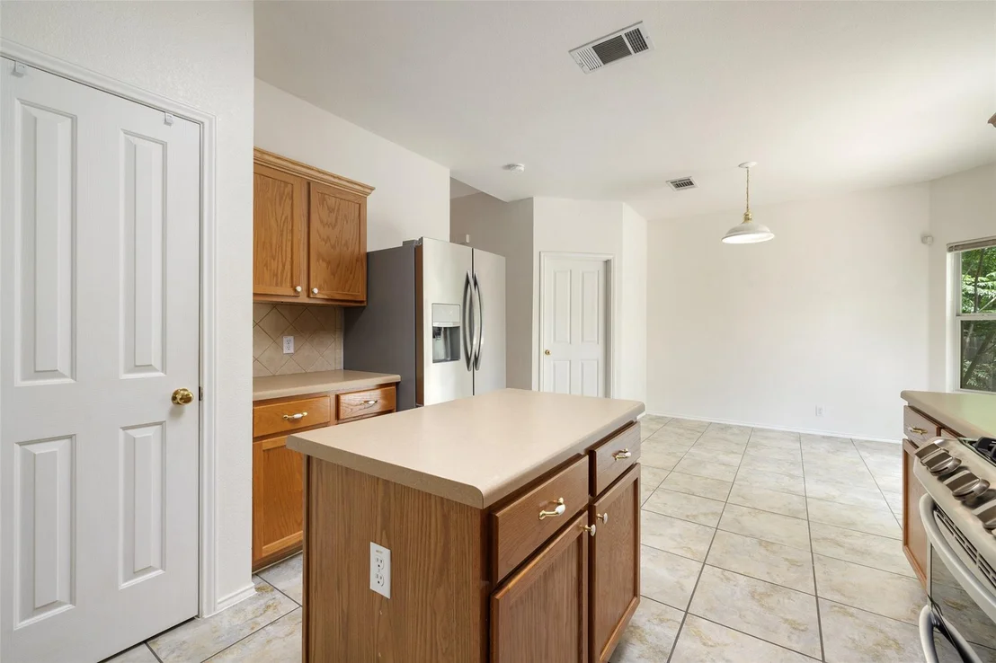 Photo of 407 N Lori CIR