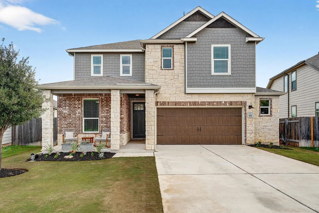 Photo of 180 Kennicott DR