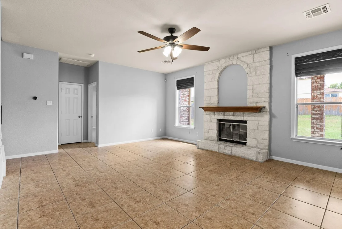 Photo of 5908 Mosaic TRL