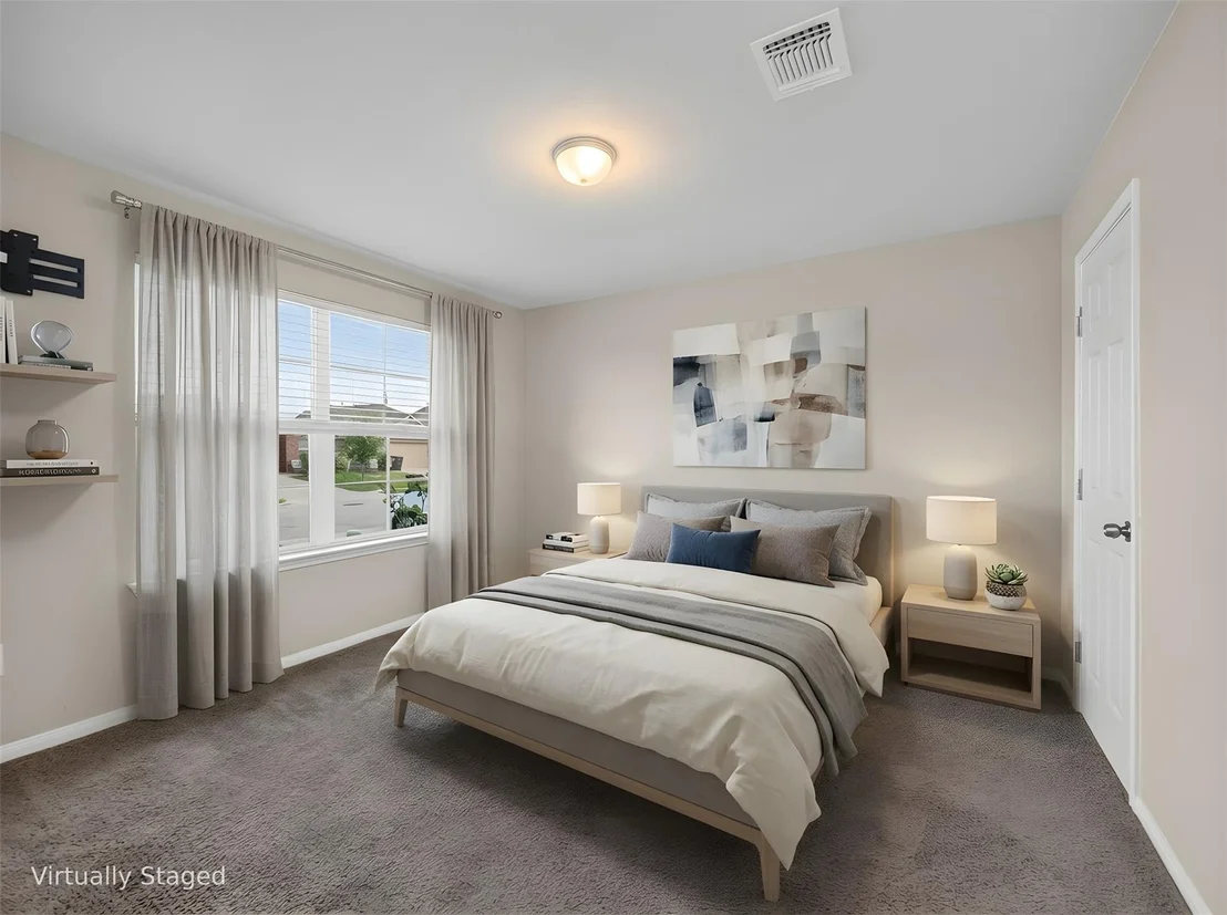 Photo of 15001 Custis LN