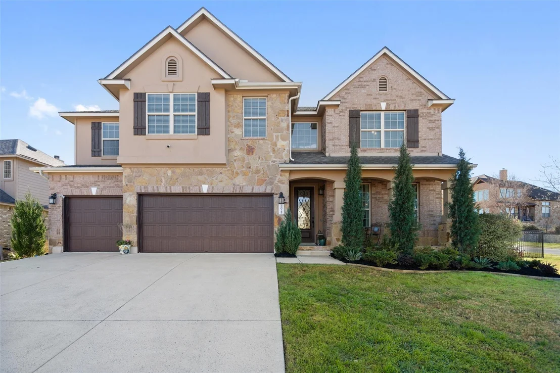 Photo of 302 Bellagio DR