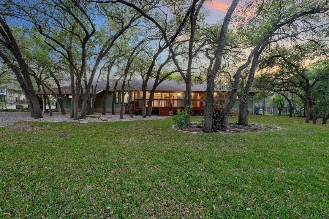 Photo of 2013 Mayfield DR