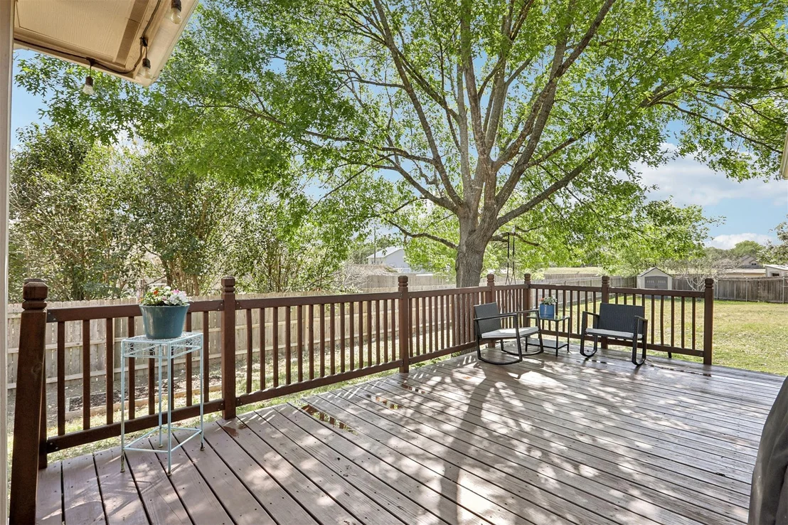 Photo of 902 Ridgemont CIR