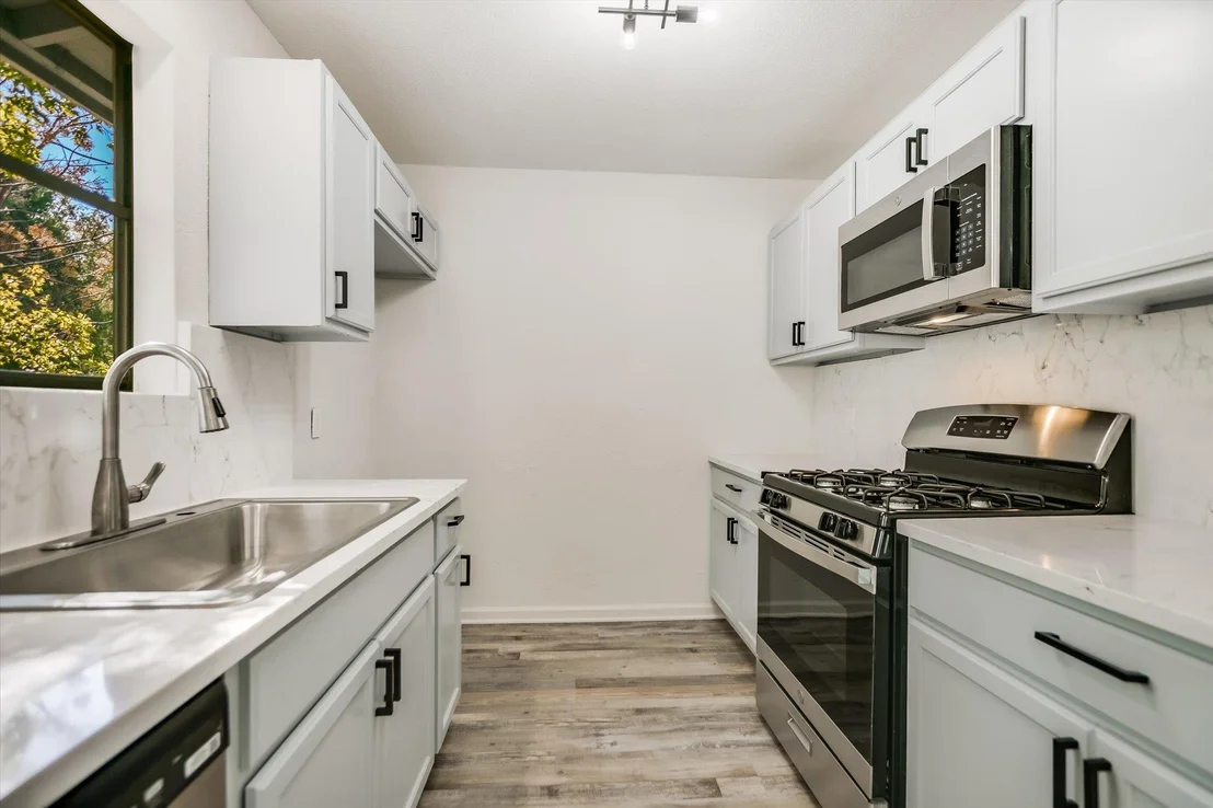 Photo of 7003 Castlekeep Way